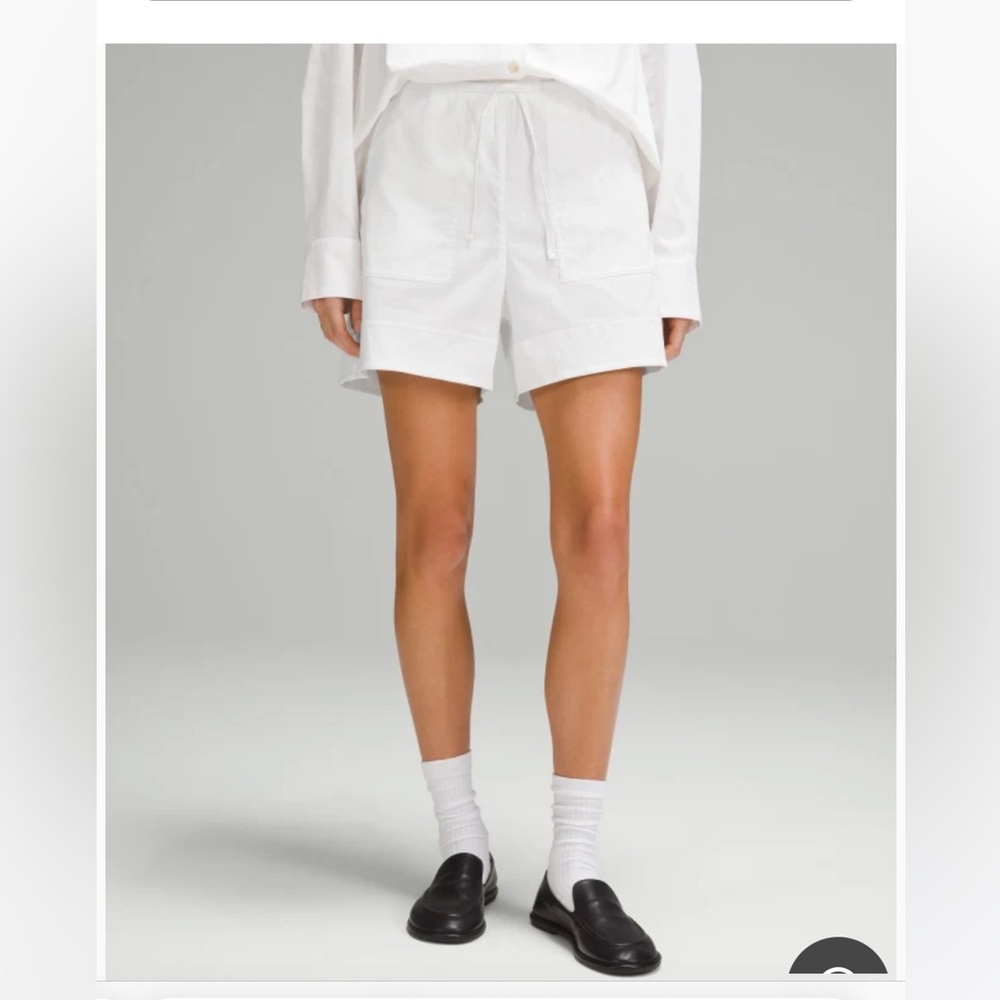 Lululemon Women's White Drawstring Shorts Size- S